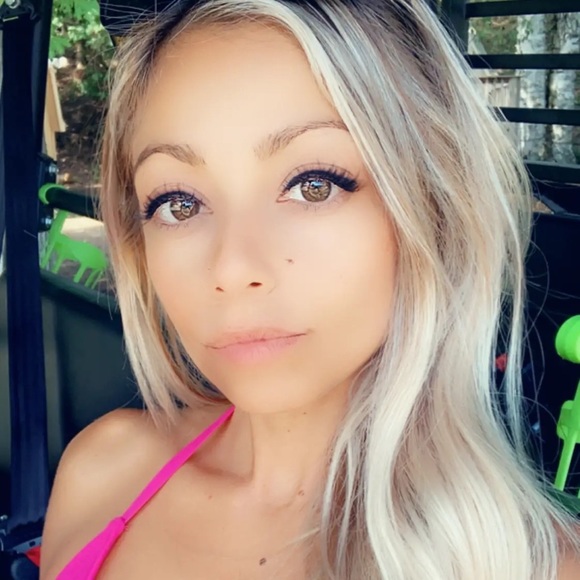 ๐ฅMeet your seller๐ฅ more like buyer! - Picture 3 of 5